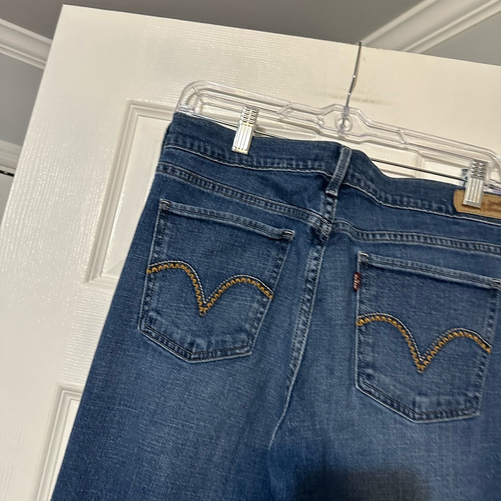 Levi’s Women’s 505 Straight Leg Denim Jeans - Picture 10 of 14